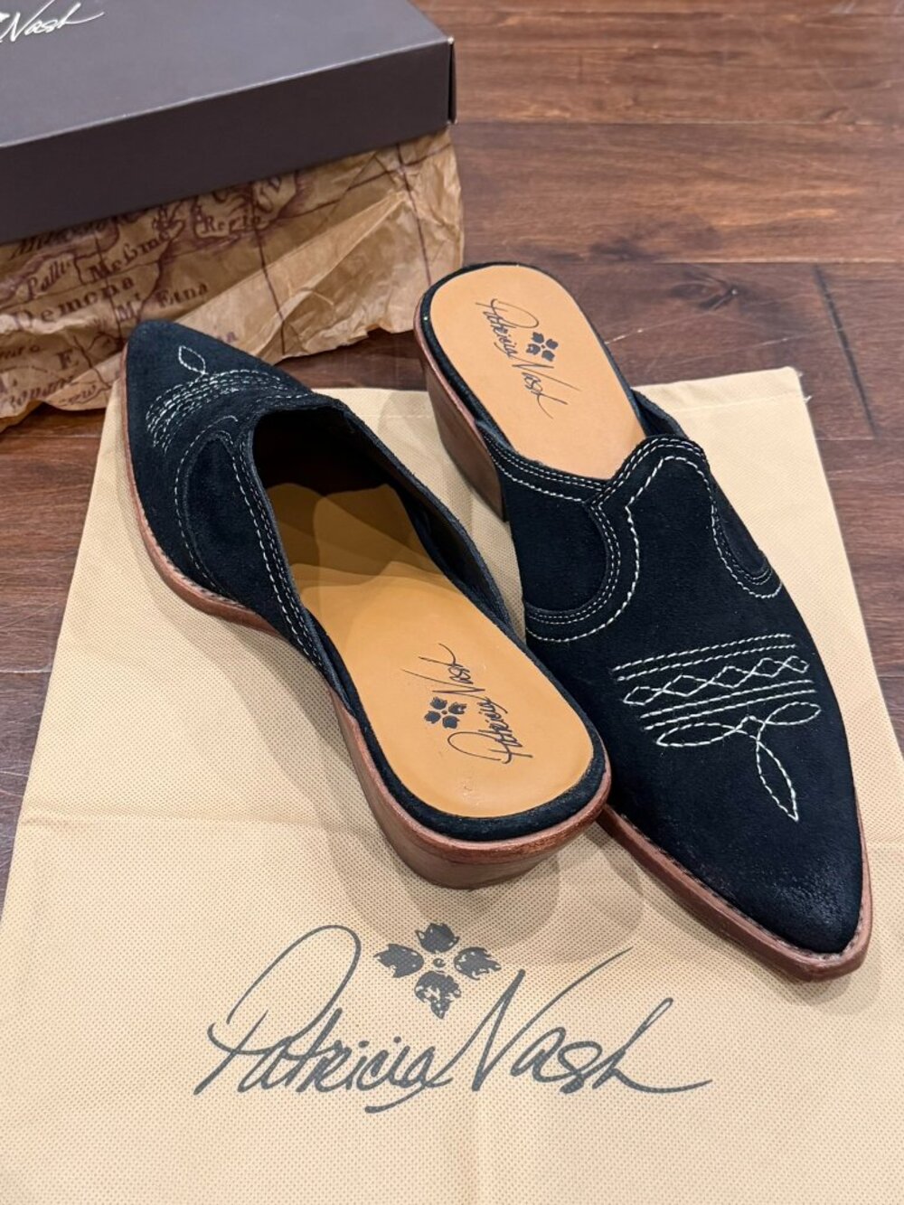 Patricia Nash Battista Black Suede Leather Pointy Toe Mule - Picture 3 of 12